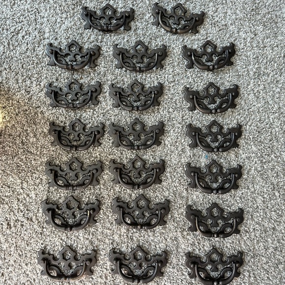 Vintage Decorative Bronze Drawer Fixture / Handles / Pulls / Knobs, 3inch, 20ct - Picture 1 of 9